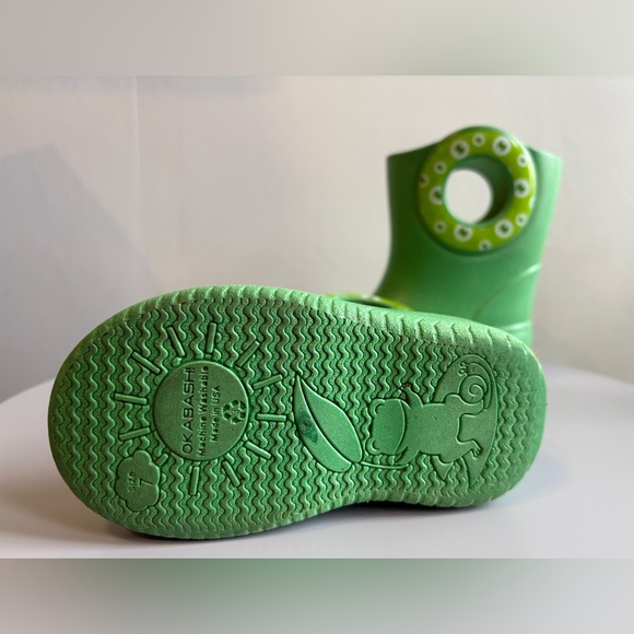 Okabashi Kids Green Rain Boots, Mashine Washable. Sz 7 - Picture 3 of 3